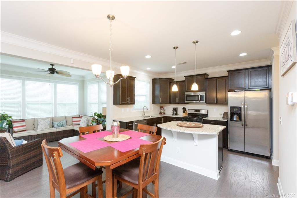 10017 Perth Moor Road Charlotte, NC 28278 - Photo 3 of 27 Gallery Image 3