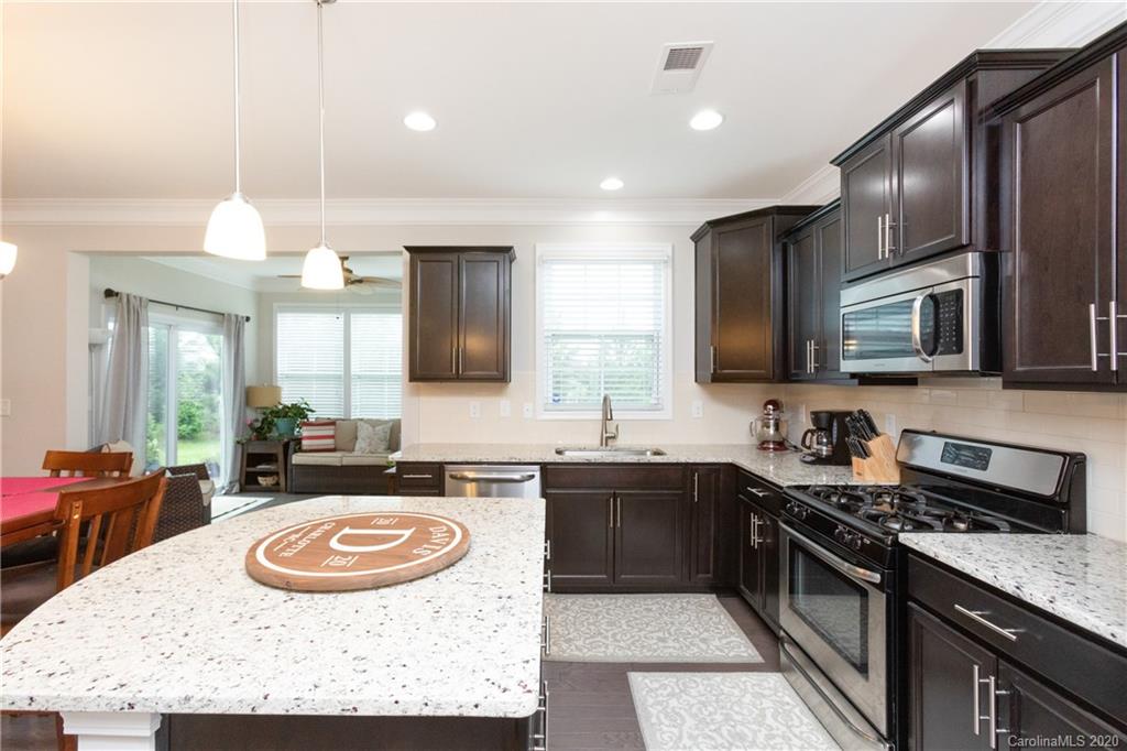 10017 Perth Moor Road Charlotte, NC 28278 - Photo 5 of 27 Gallery Image 5