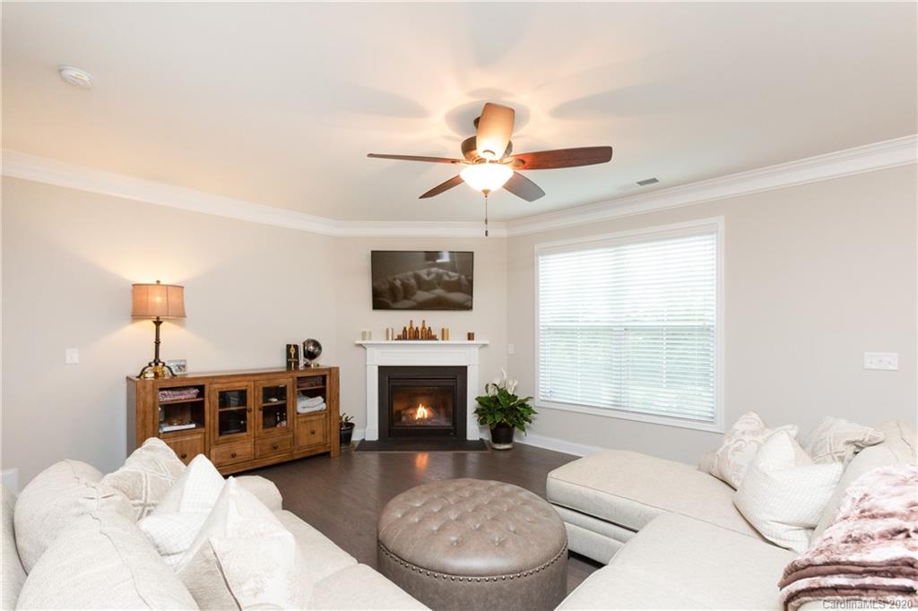 10017 Perth Moor Road Charlotte, NC 28278 - Photo 8 of 27 Gallery Image 8