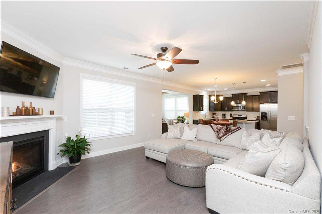10017 Perth Moor Road Charlotte, NC 28278 - Photo 9 of 27 Gallery Image 9