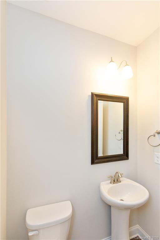 10017 Perth Moor Road Charlotte, NC 28278 - Photo 10 of 27 Gallery Image 10