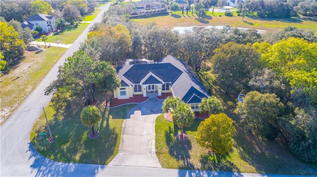 9433 Wilderness Trail Weeki Wachee, FL 34613 - Photo 4 of 42