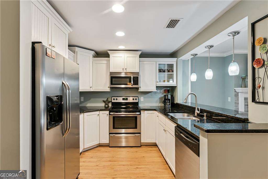 375 Brockinton Marsh St. Simons, GA 31522 - Photo 5 of 25