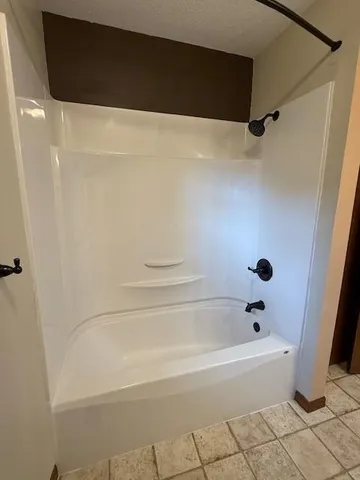 $219,000 | 1500 River Road, Windom, MN 56101