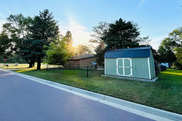 $219,000 | 1500 River Road, Windom, MN 56101