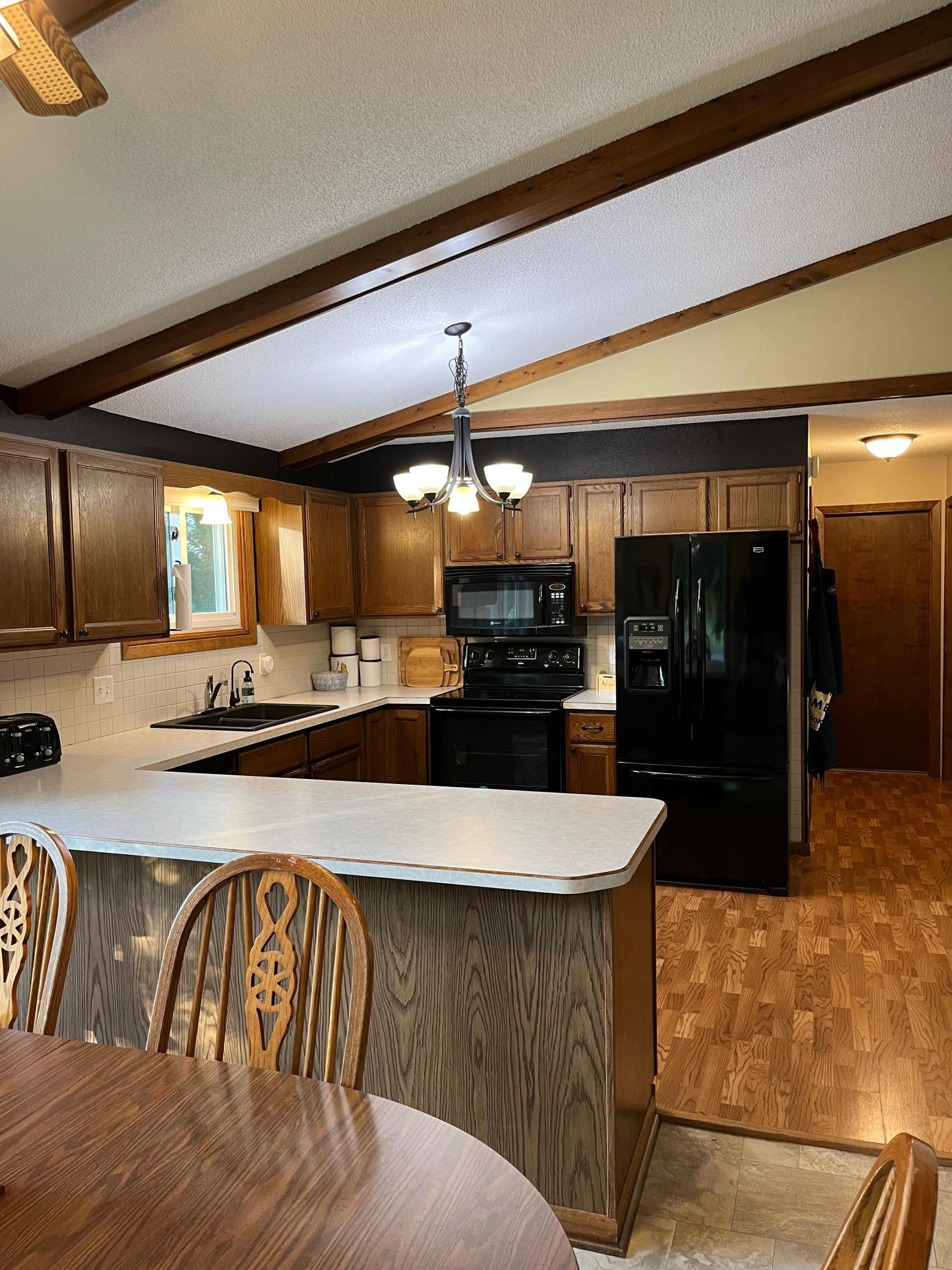 1500 River Road Windom, MN 56101 - Photo 4 of 26