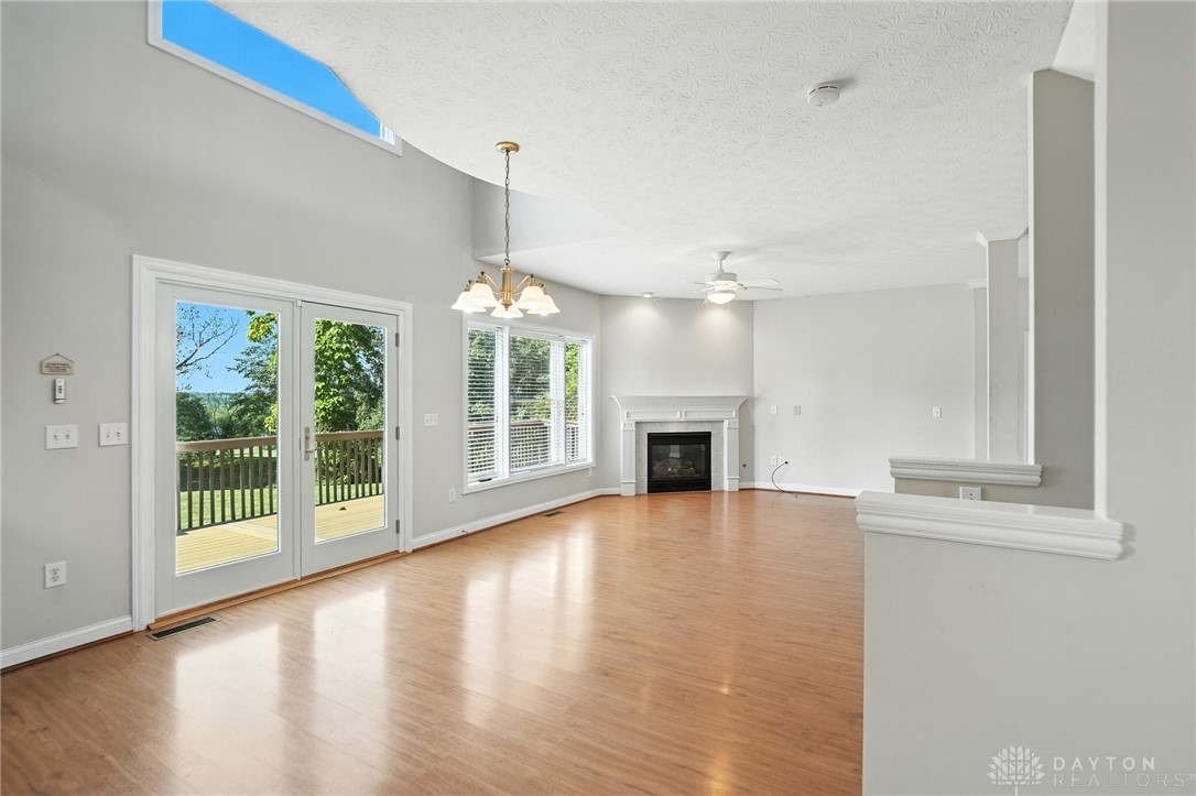 814 Valley View Point Springboro, OH 45066 - Photo 15 of 77 Gallery Image 15
