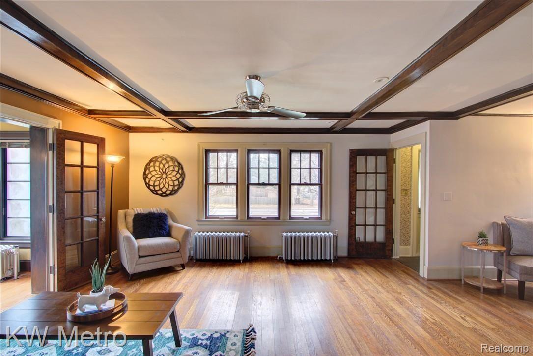 1616 Crooks Road Royal Oak, MI 48067 - Photo 5 of 37 5.jpg