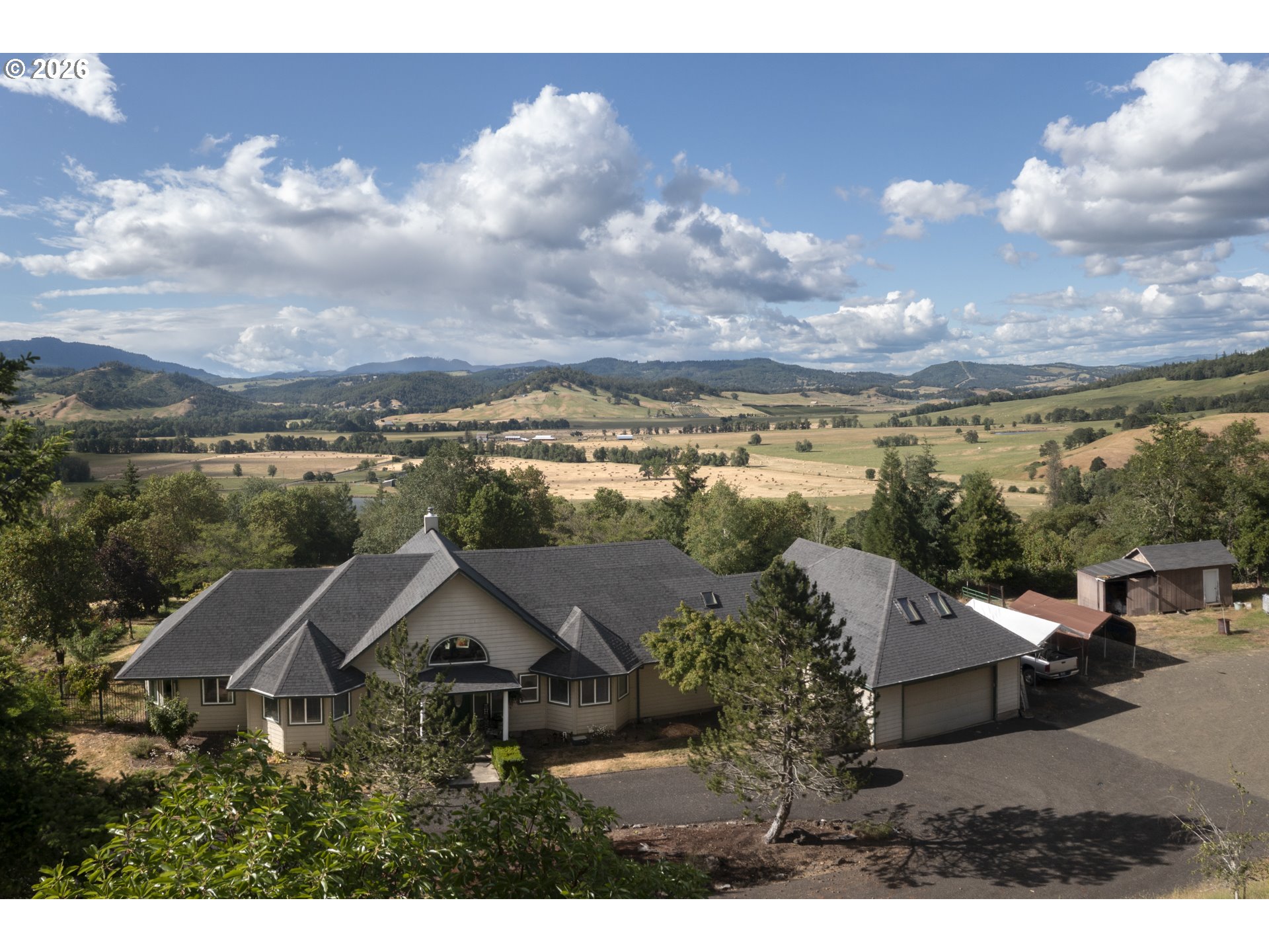 4300 Oak Hill Road Roseburg, OR 97471 - Photo 2 of 45