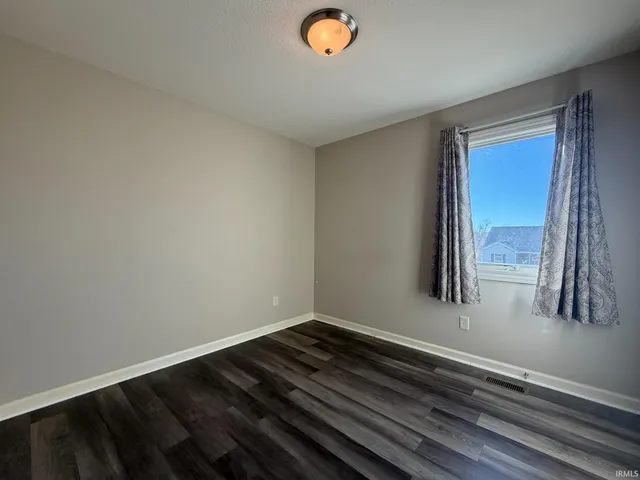 $264,900 | 182 West Cambridge Drive, Columbia City, IN 46725