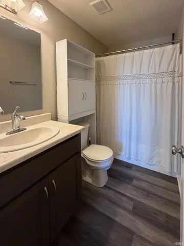 $264,900 | 182 West Cambridge Drive, Columbia City, IN 46725