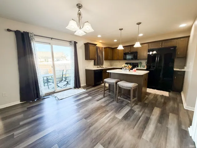 $264,900 | 182 West Cambridge Drive, Columbia City, IN 46725