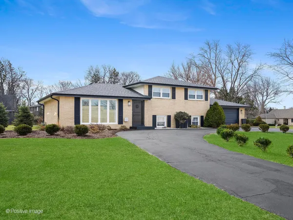 $499,000 | 20-w065 South Frontage Road, Lemont, IL 60439