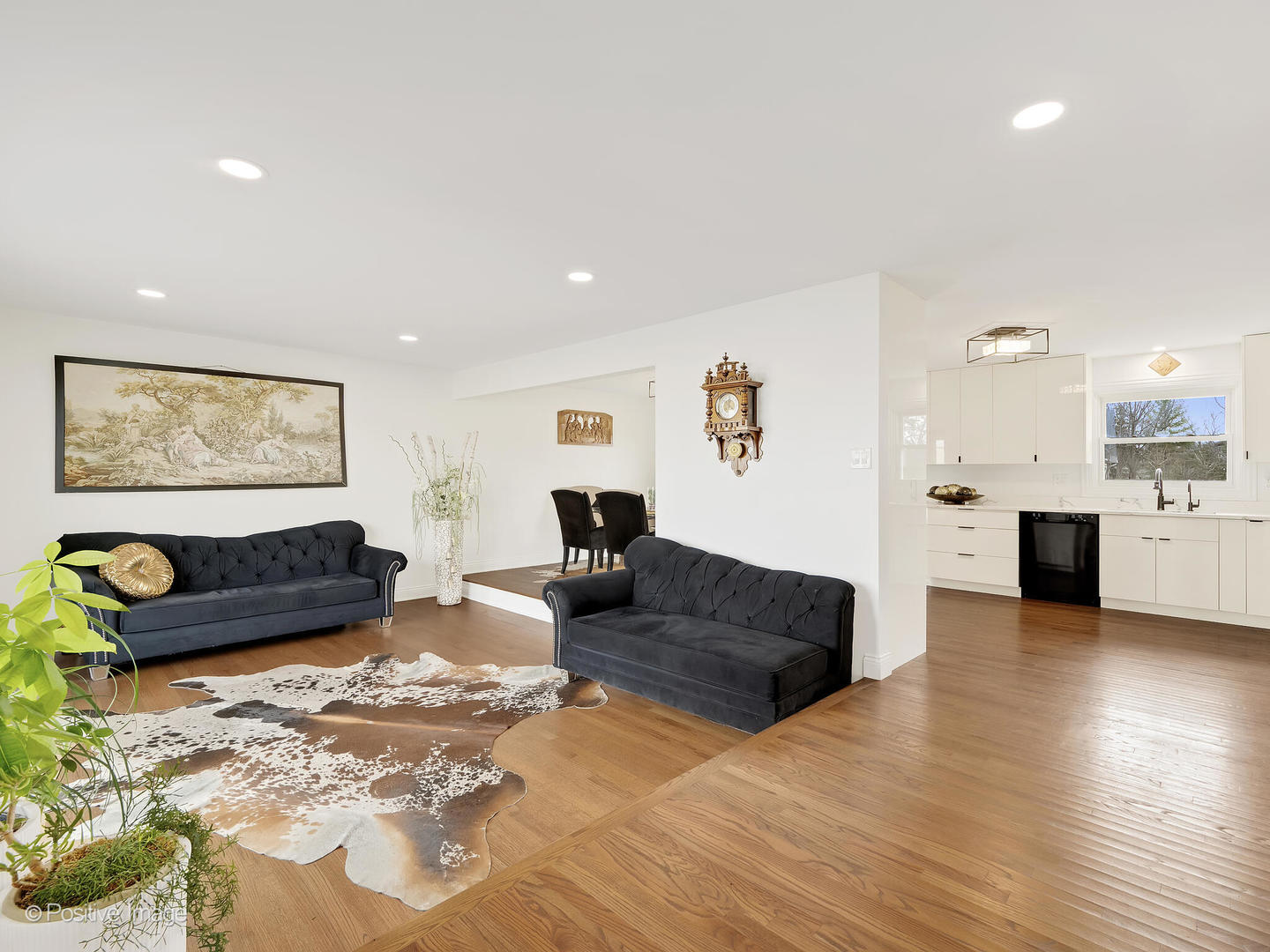 20-w065 South Frontage Road Lemont, IL 60439 - Photo 5 of 30 a living room with furniture and a flat screen tv