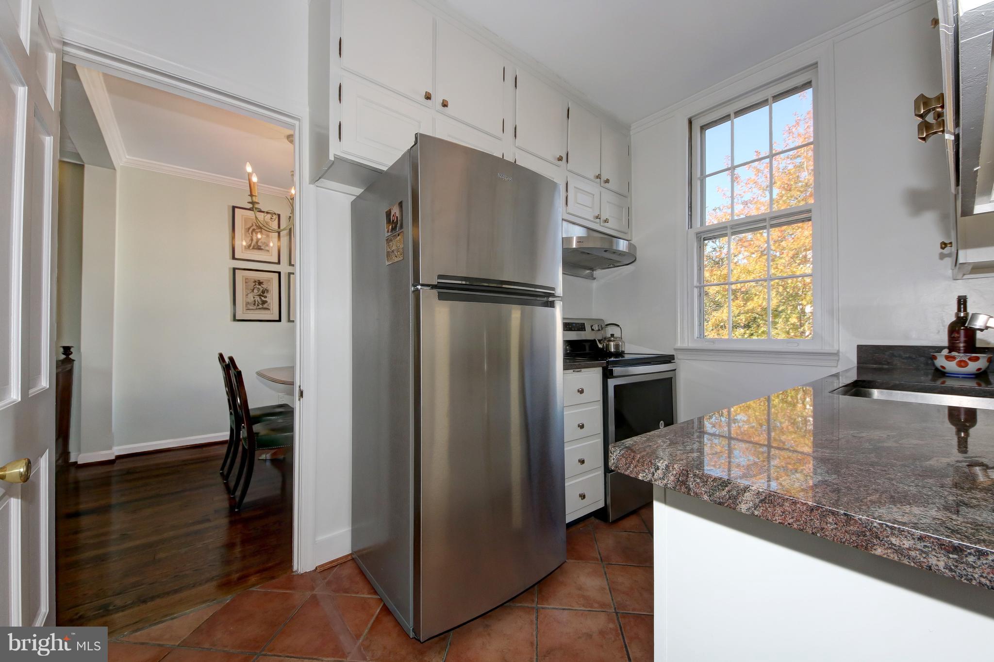 3204 Reservoir Road Northwest Washington, DC 20007 - Photo 16 of 28 Kitchen w/new appliances & granite counters