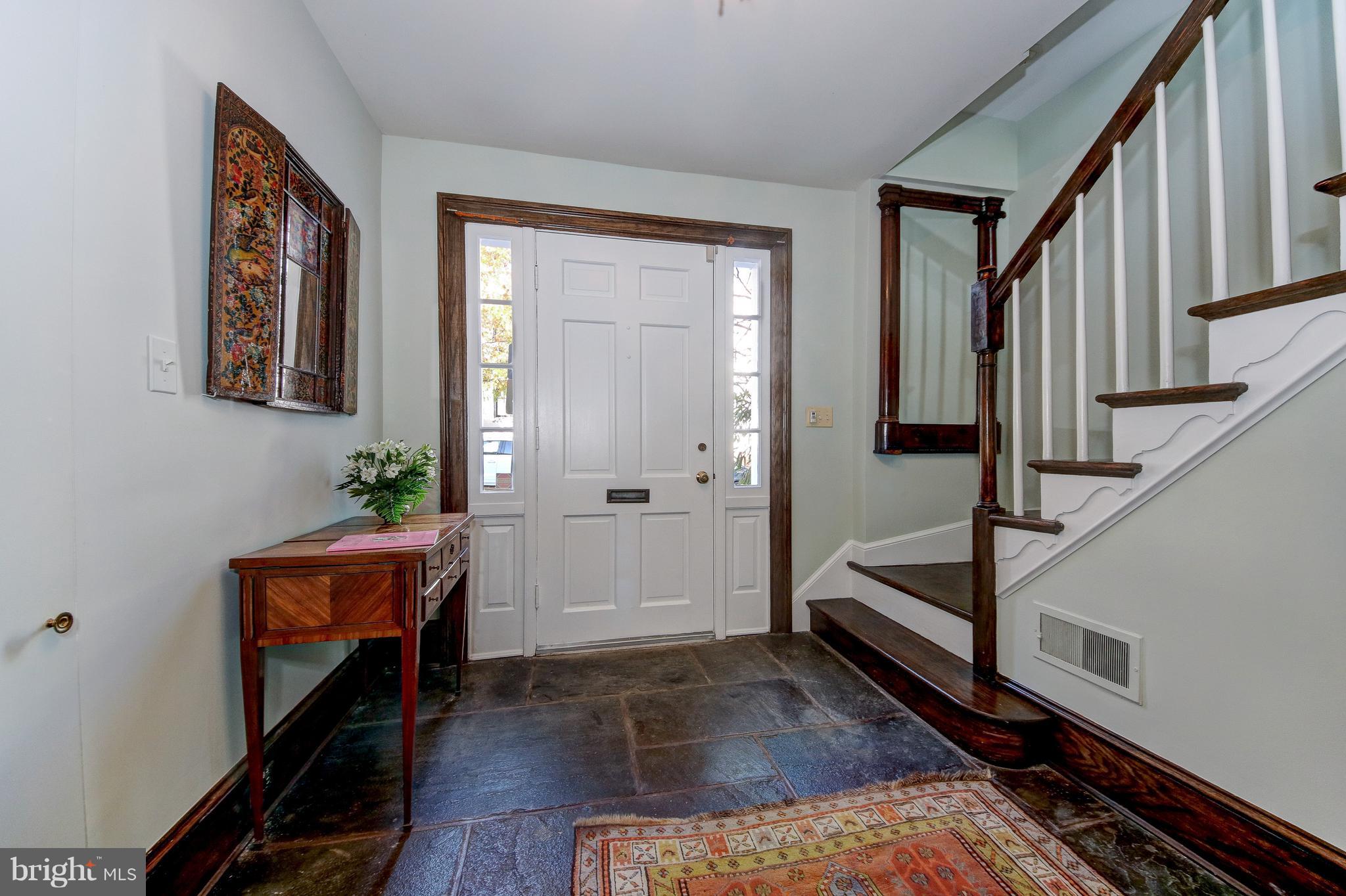 3204 Reservoir Road Northwest Washington, DC 20007 - Photo 3 of 28 Gallery Image 3