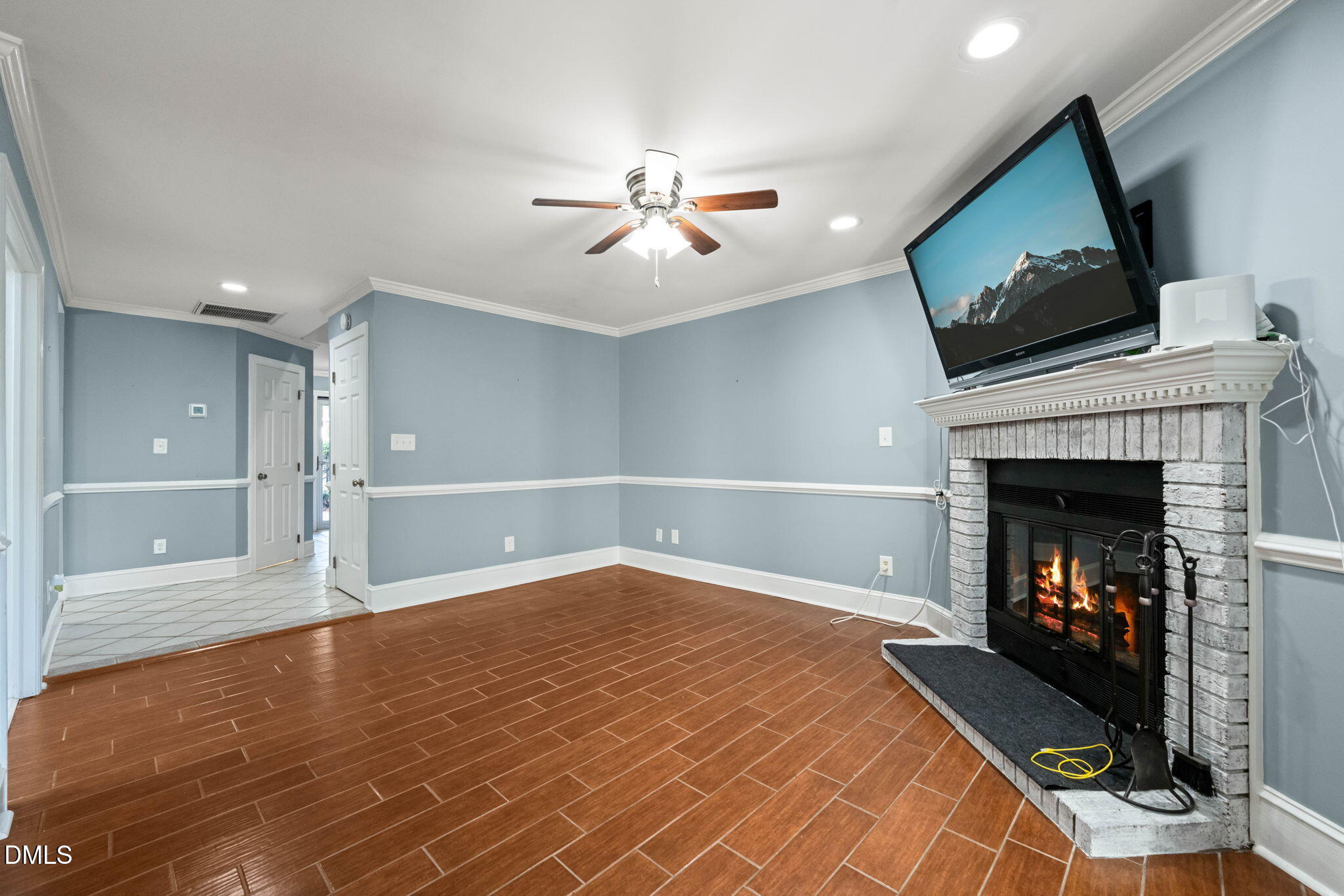 7605 Wellesley Park North Raleigh, NC 27615 - Photo 15 of 60 Living room (6)