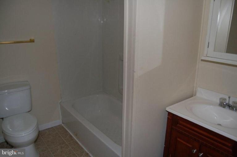 107 Montrose Road Pasadena, MD 21122 - Photo 8 of 10 Bathroom 2