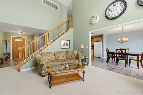 $305,000 | 247 West Dekalb Drive, Maple Park, IL 60151