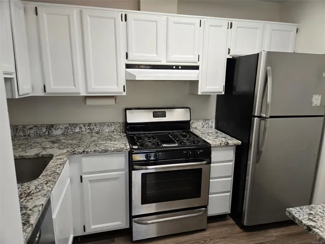 $2,100 | 119 Crooked Hill Road, Unit 104, Pearl River, NY 10965