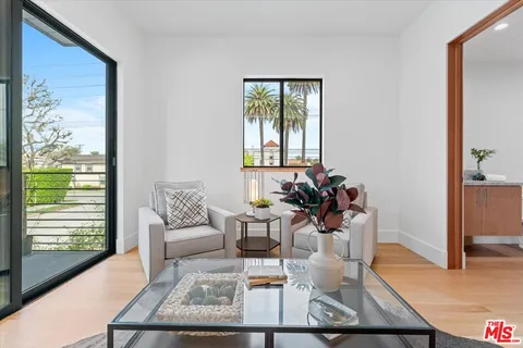 $2,995,000 | 2108 Barry Avenue, Los Angeles, CA 90025