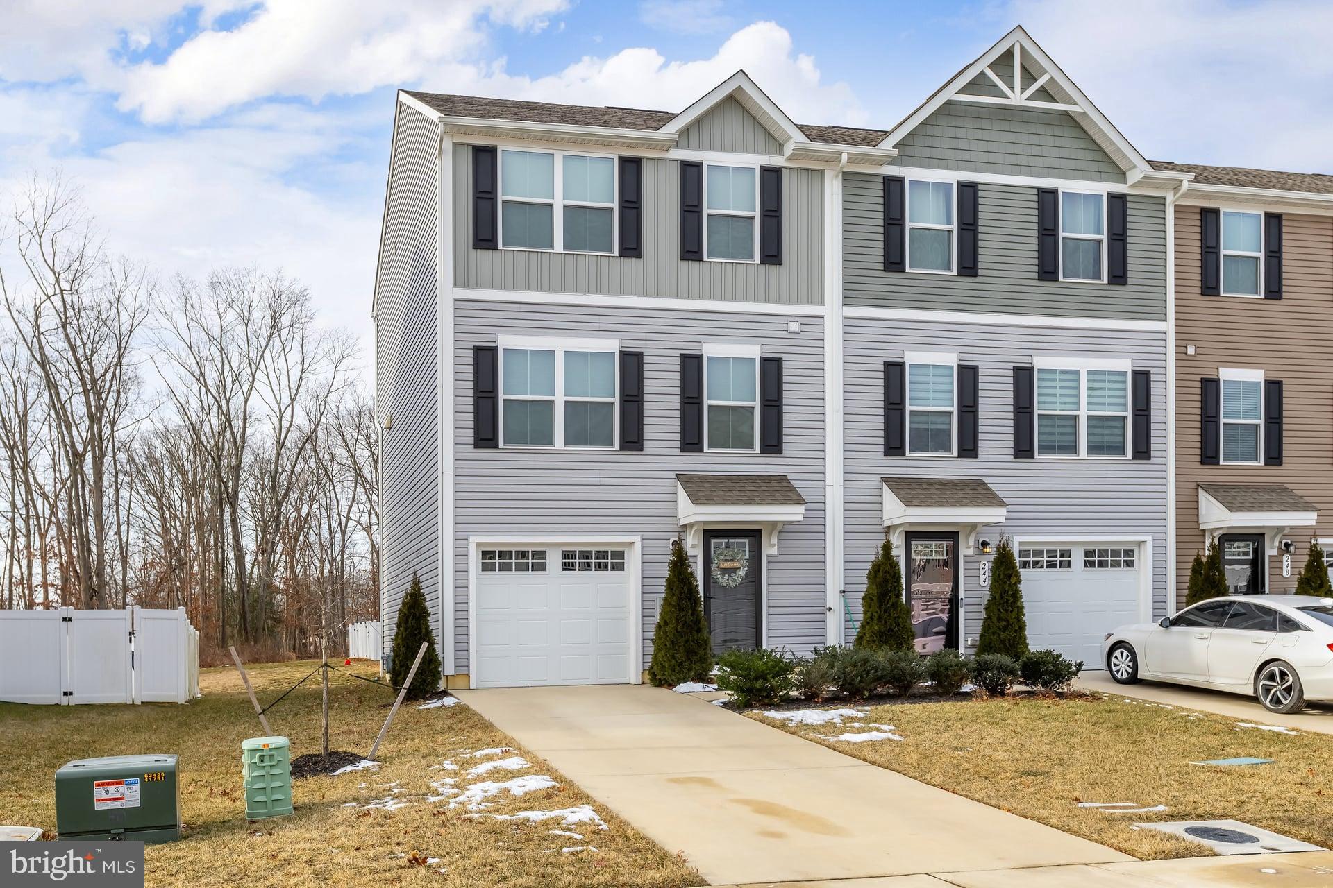 240 Rothberg Drive Williamstown, NJ 08094 - Photo 2 of 24