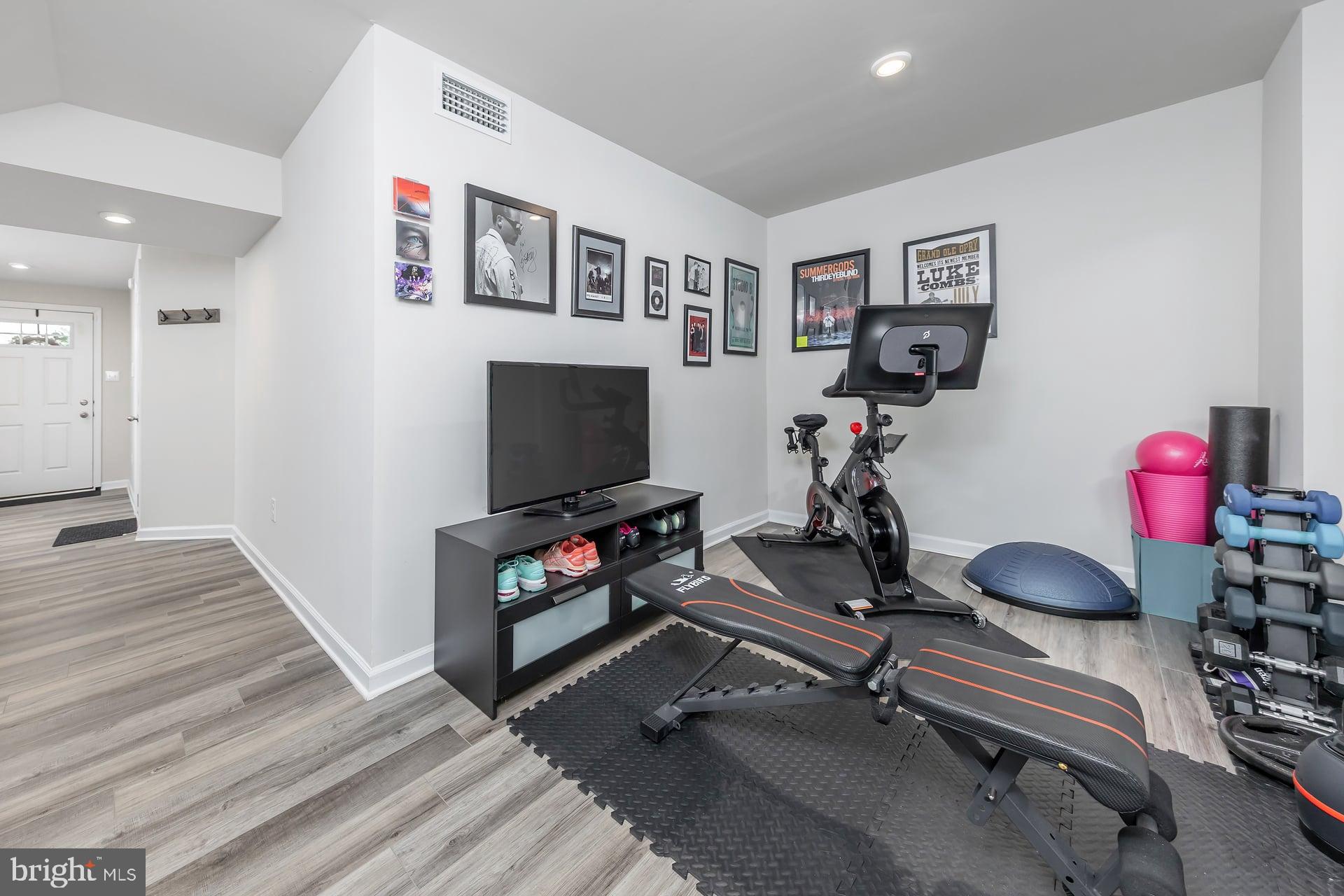 240 Rothberg Drive Williamstown, NJ 08094 - Photo 8 of 24