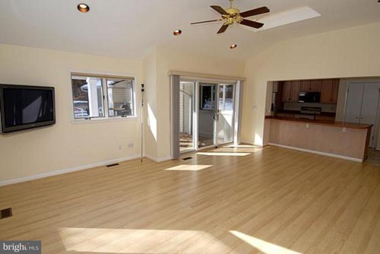 14613 Peach Orchard Road Silver Spring, MD 20905 - Photo 11 of 14 Family Room