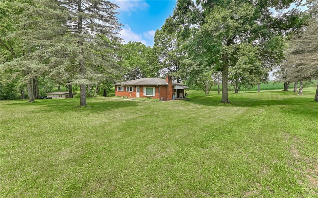 111 Leslie Road Valencia, PA 16059 - Photo 2 of 25 Gallery Image 2
