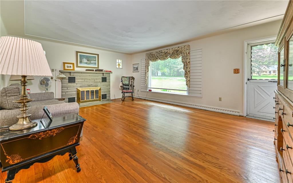 111 Leslie Road Valencia, PA 16059 - Photo 13 of 25 Gallery Image 13