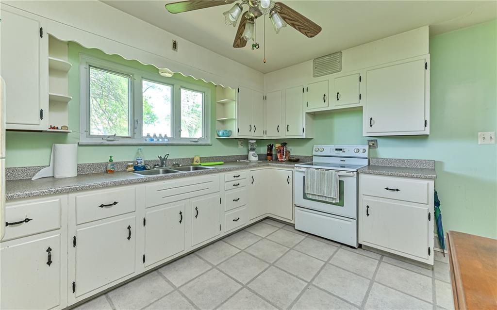 111 Leslie Road Valencia, PA 16059 - Photo 18 of 25 Gallery Image 18