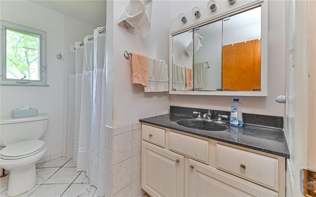 111 Leslie Road Valencia, PA 16059 - Photo 23 of 25 Gallery Image 23