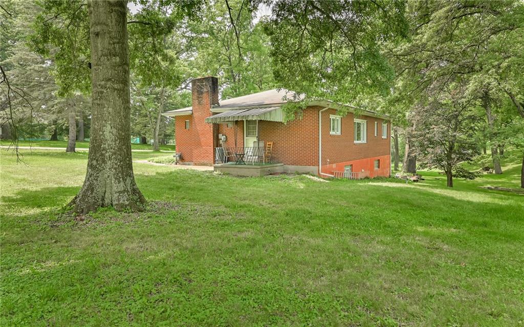111 Leslie Road Valencia, PA 16059 - Photo 4 of 25 Gallery Image 4