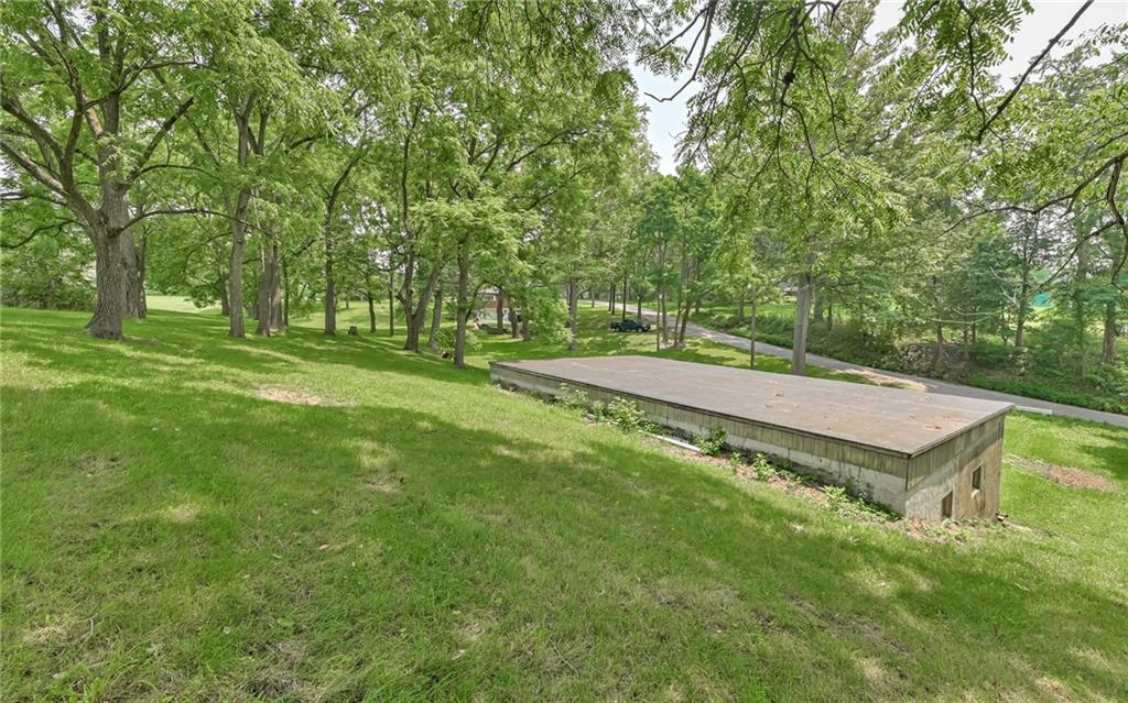 111 Leslie Road Valencia, PA 16059 - Photo 8 of 25 Gallery Image 8