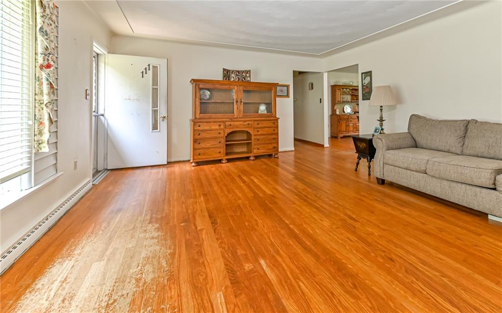 111 Leslie Road Valencia, PA 16059 - Photo 10 of 25 Gallery Image 10