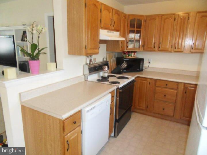 125 Reeser Street Leesport, PA 19533 - Photo 8 of 18 Gallery Image 8