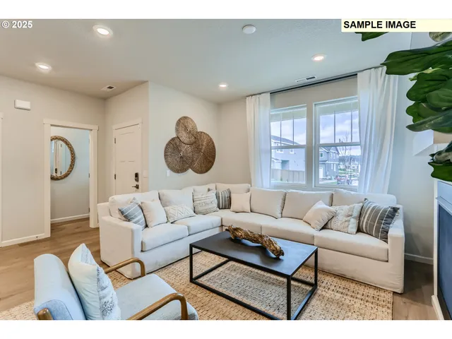 $447,900 | 1086 Legacy Street, Eugene, OR 97402