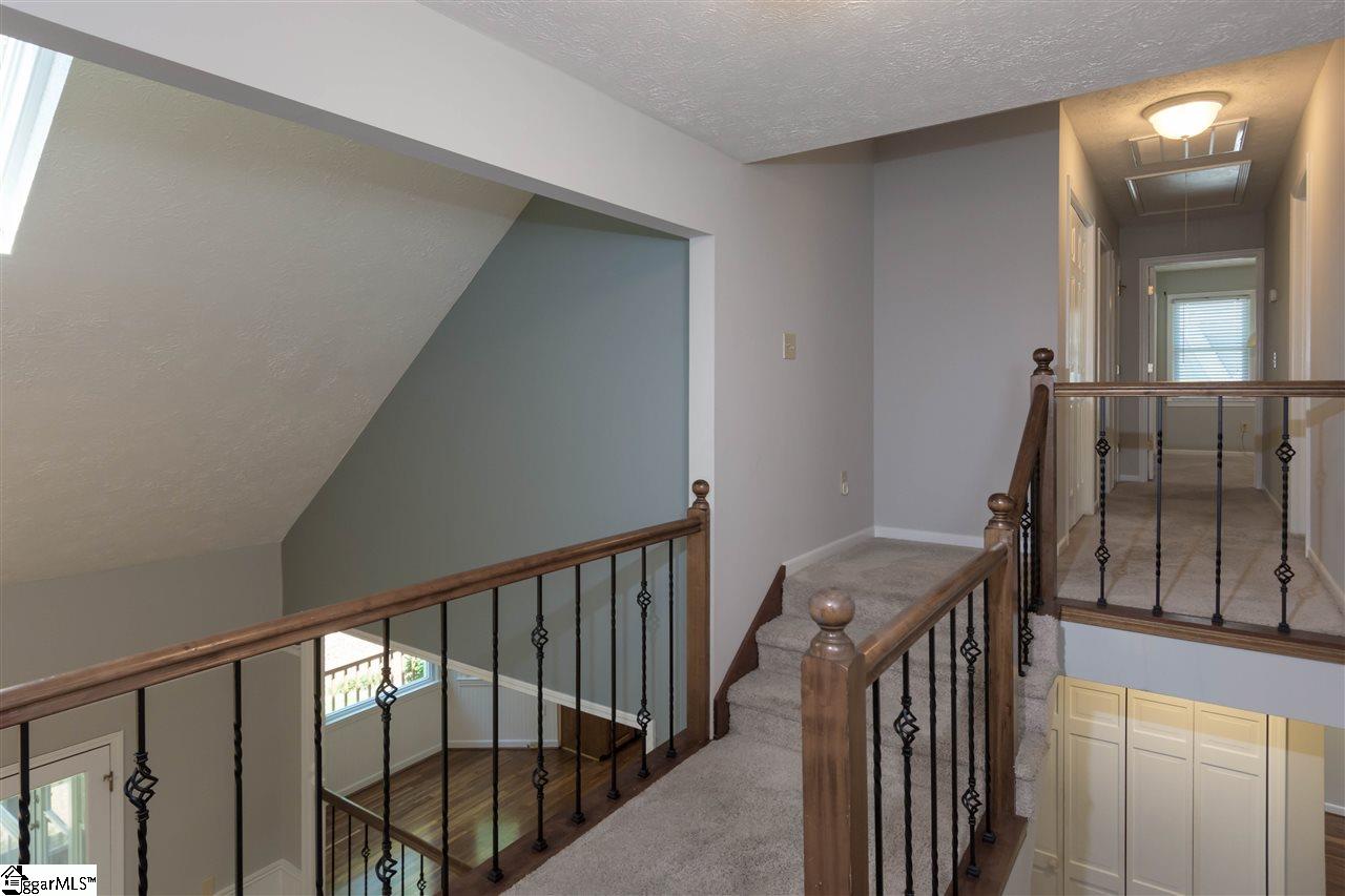 141 Crosswinds Street Greer, SC 29650 - Photo 13 of 30 Gallery Image 13