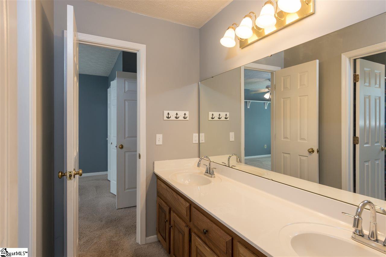 141 Crosswinds Street Greer, SC 29650 - Photo 19 of 30 Gallery Image 19