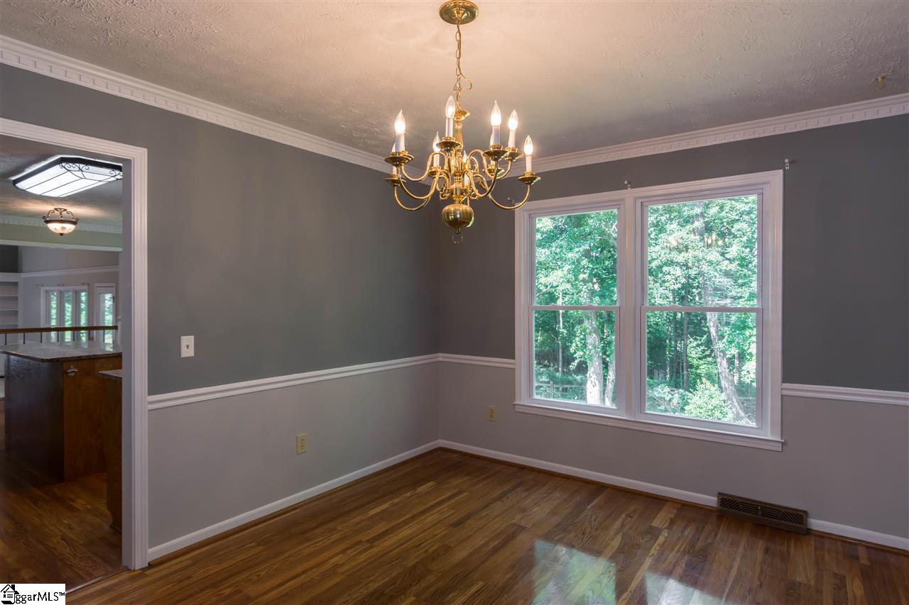141 Crosswinds Street Greer, SC 29650 - Photo 5 of 30 Gallery Image 5