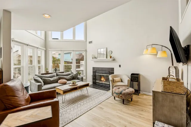 $599,999 | 2332 B 1st Avenue, Fernandina Beach, FL 32034