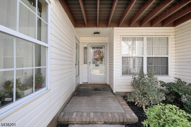 810 Plymouth Road North Brunswick, NJ 08902 - Photo 10 of 46