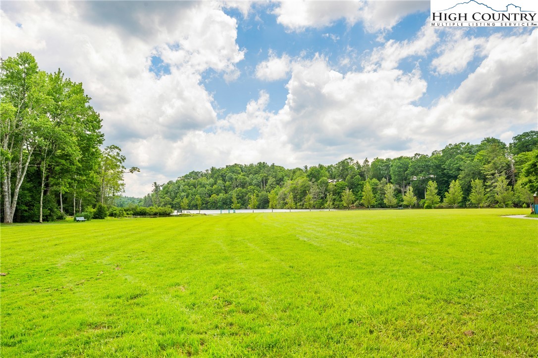 140 Pine View Road Newland, NC 28657 - Photo 23 of 30 a view of an ocean and a yard