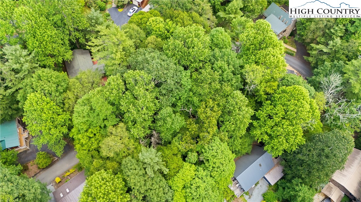 140 Pine View Road Newland, NC 28657 - Photo 30 of 30 an aerial view of a house with yard