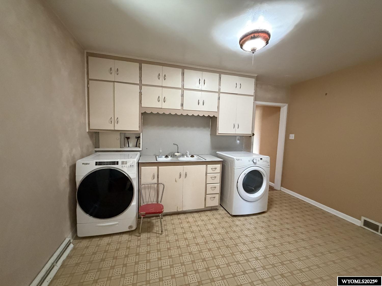 835 Garfield Street Lander, WY 82520 - Photo 13 of 24