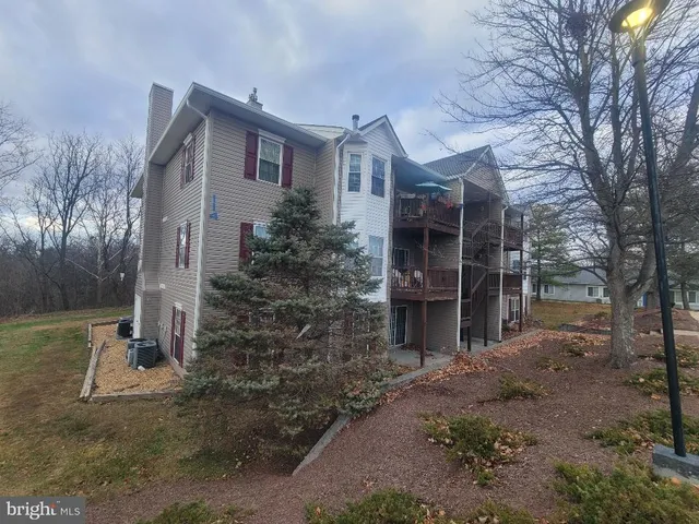 $1,550 | 114 Timberlake Terrace, Unit 2, Stephens City, VA 22655