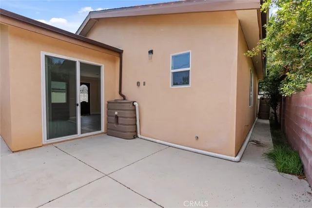 a view of an empty room with a garage