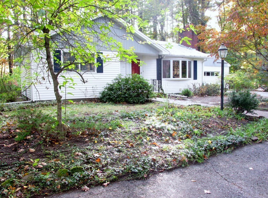 33 Horse Pond Road Shirley, MA 01464 - Photo 2 of 17 Gallery Image 2