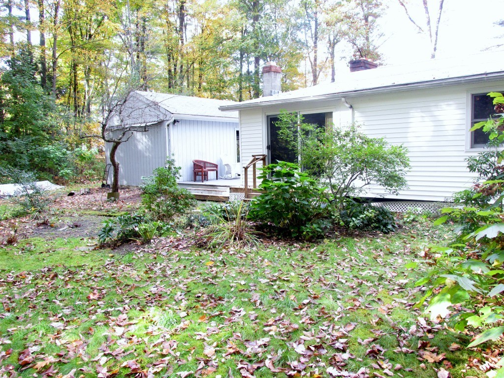 33 Horse Pond Road Shirley, MA 01464 - Photo 5 of 17 Gallery Image 5