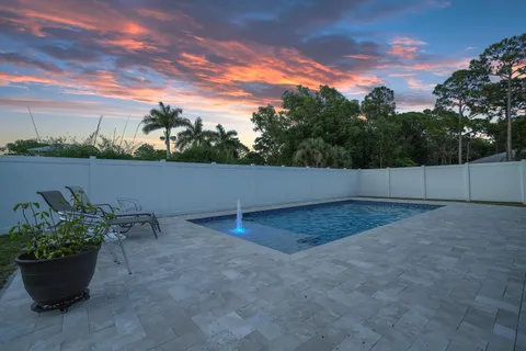 $1,400,000 | 6681 140th Lane North, Palm Beach Gardens, FL 33418